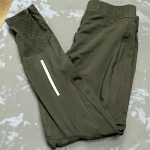 𝅺nwot Adidas Climalite Black Leggings, Size L, pocket on one side